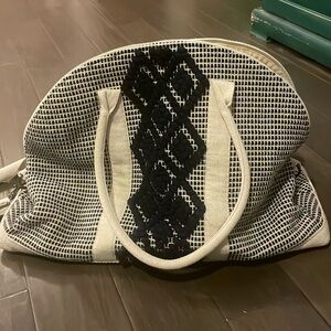 Universal Thread Weekender Bag